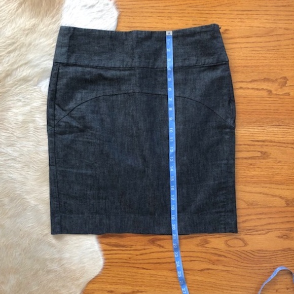 Denim Pencil Skirt Gap Size 10 - Picture 3 of 6